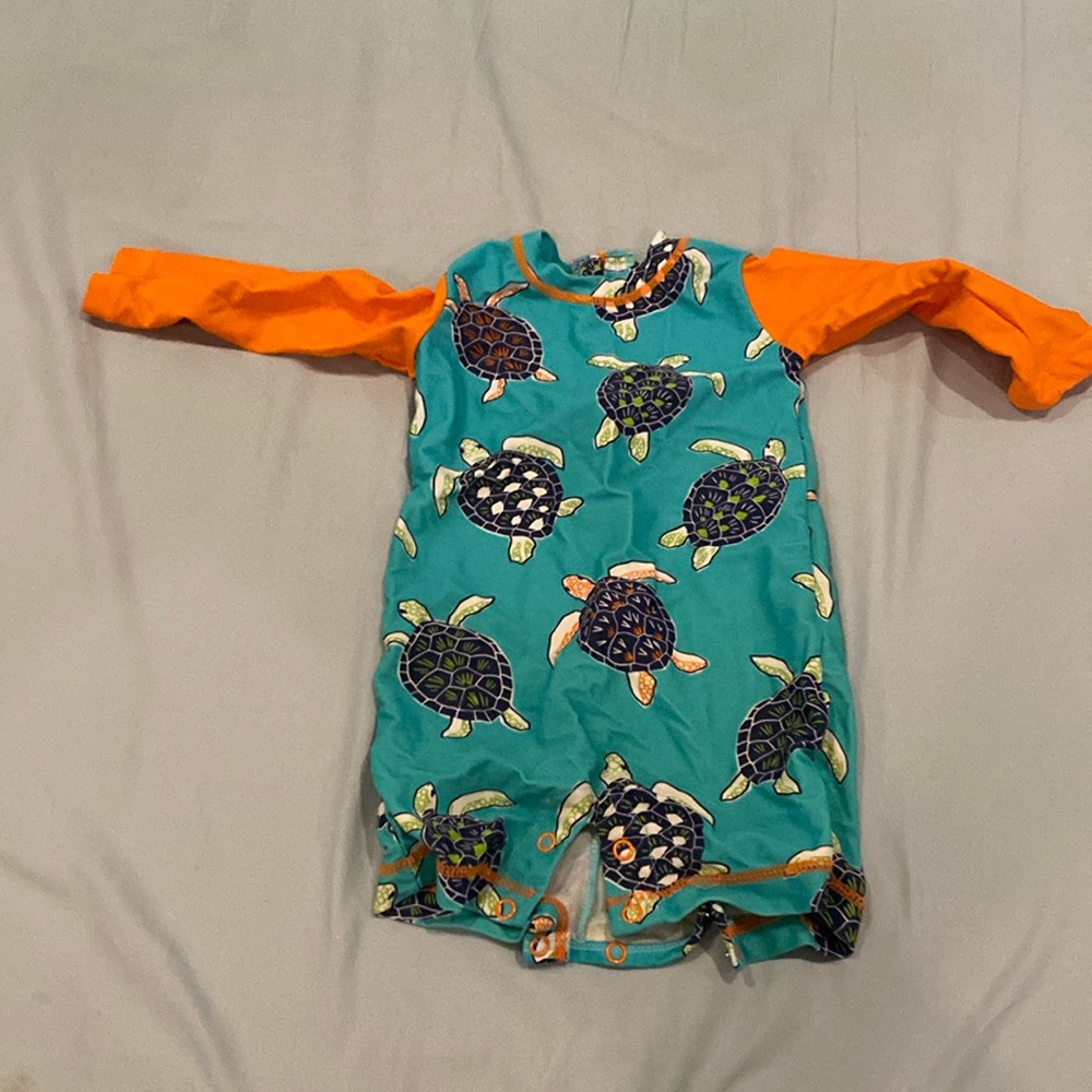 Hatley rash-guard Size 3-6m